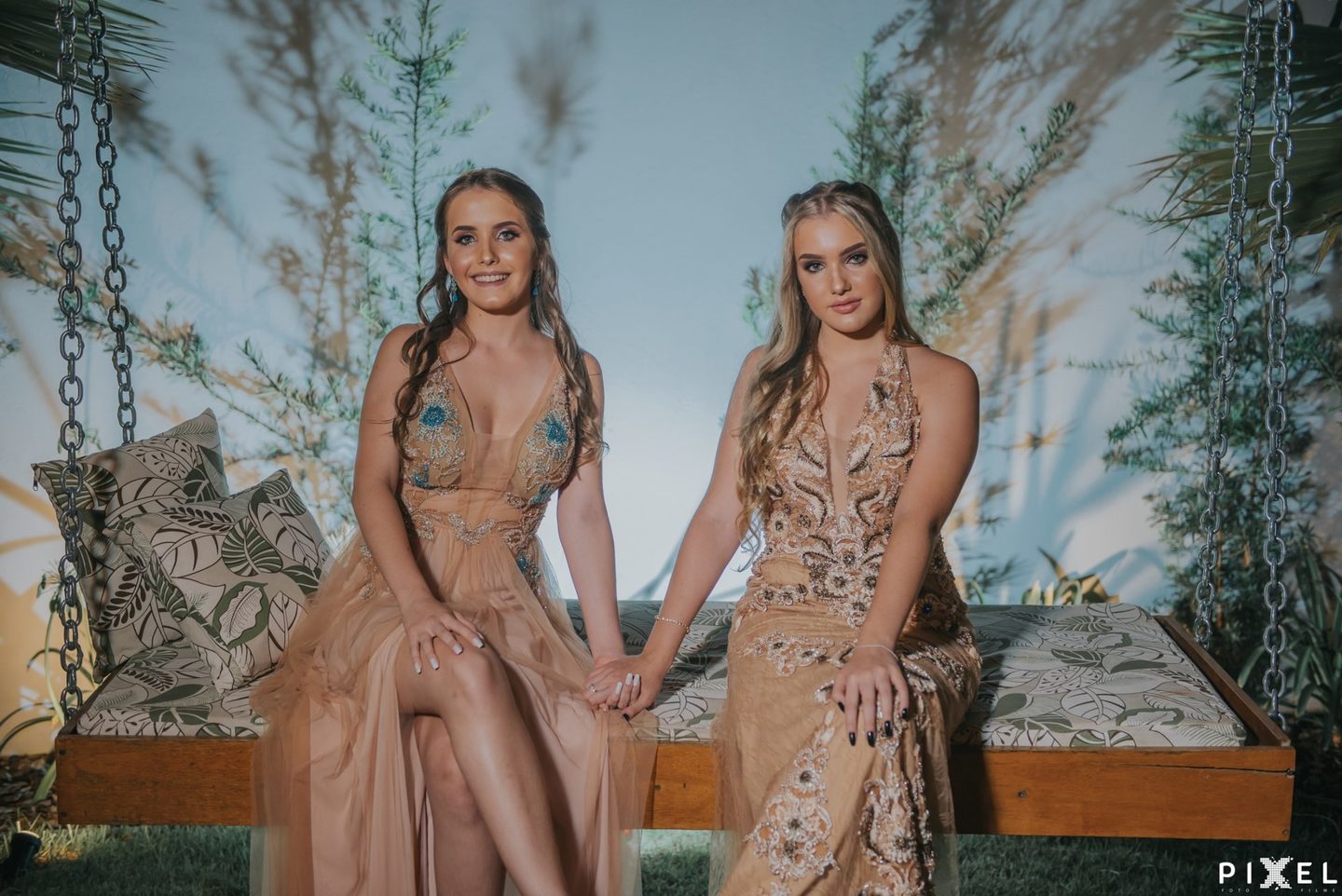 15 anos das lindas gêmeas Rafaela Marchetto & Gabriele Marchetto 15 anos das lindas gêmeas Rafaela Marchetto & Gabriele Marchetto